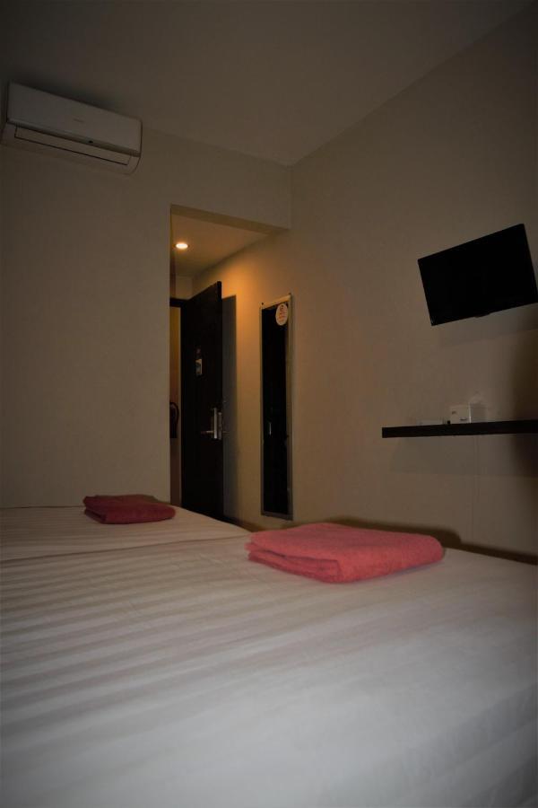 Nutana Hotel Mataram Exterior photo